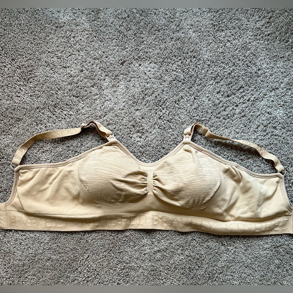 Kindred Bravely Sublime Hands-Free Nursing and Pumping Bra. Size Medium.